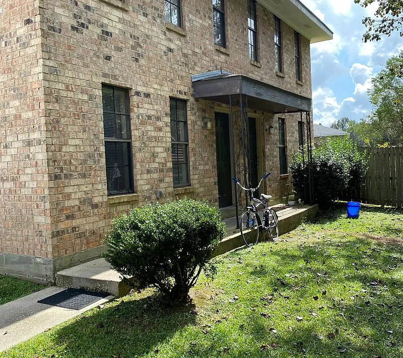 200 Loire Ave