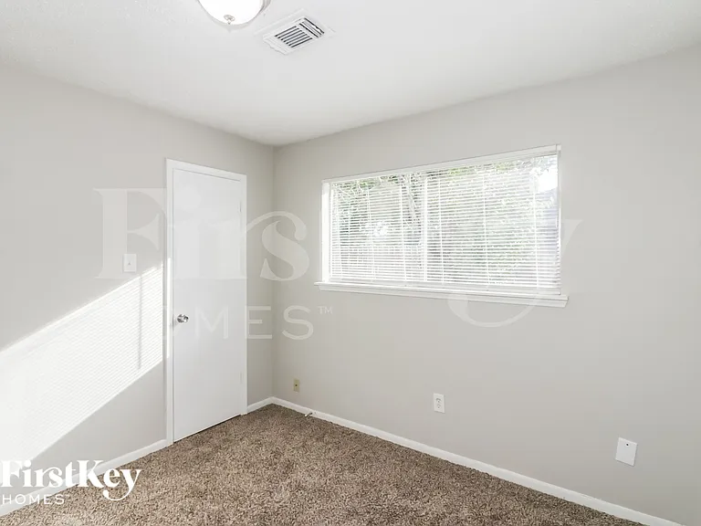 6426 New World Dr — Photo 14
