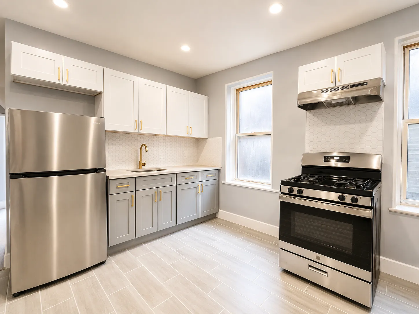 3 bed, 850 sqft, $2,050 — Photo 1