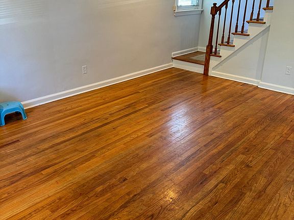 4th image of 8611 262nd St