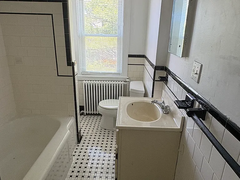 7 Prospect St #6 — Photo 6