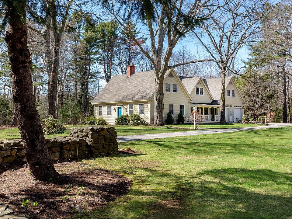1st image of 183 Middle Bay Rd