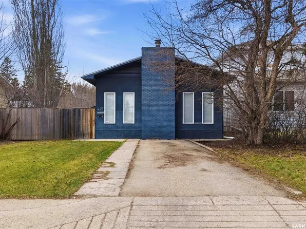 445 U AVENUE S, Saskatoon, SK S7M 3B3