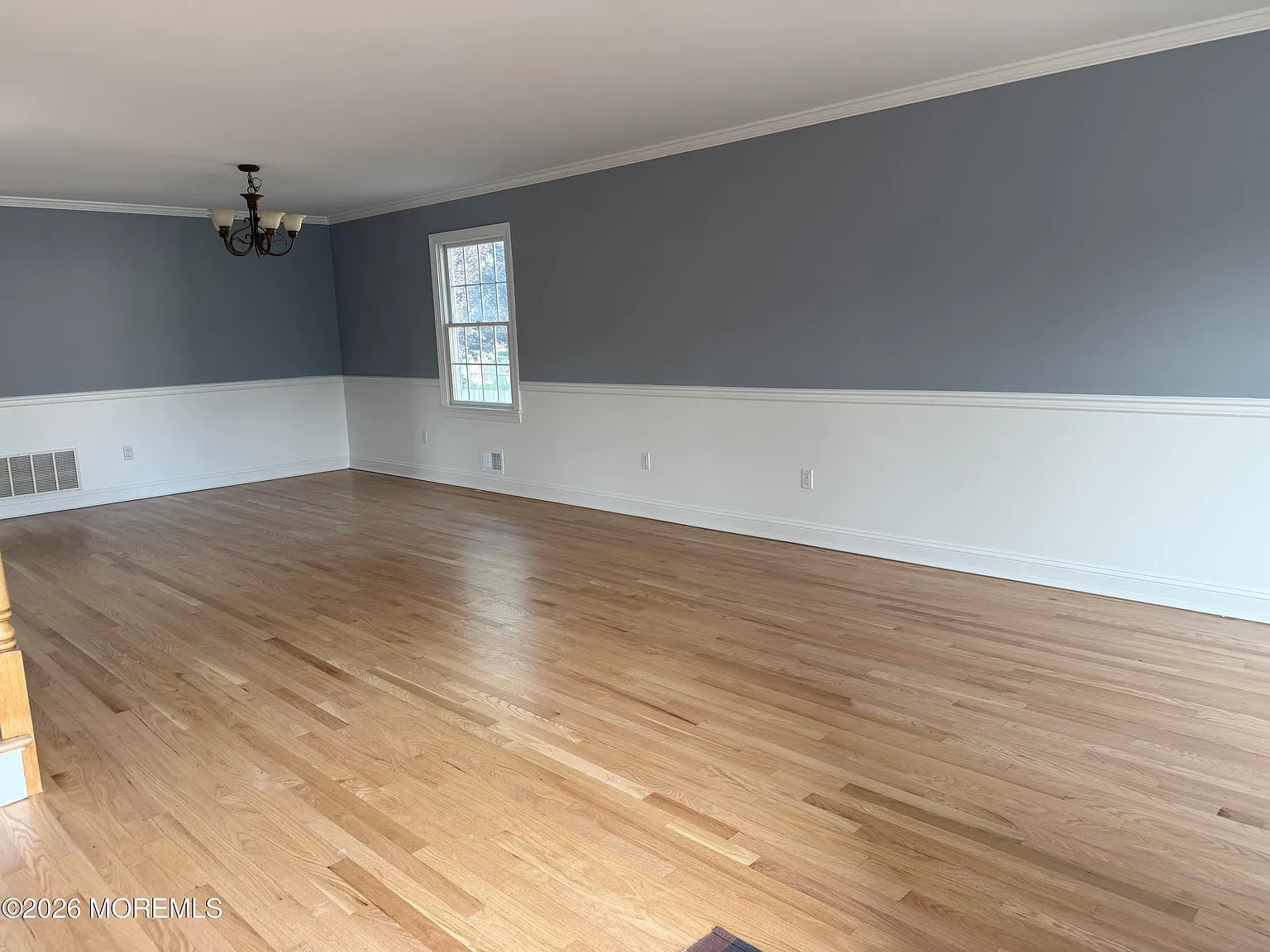 4 bed, 2.5 bath, 2487 sqft, $4,700 — Photo 2