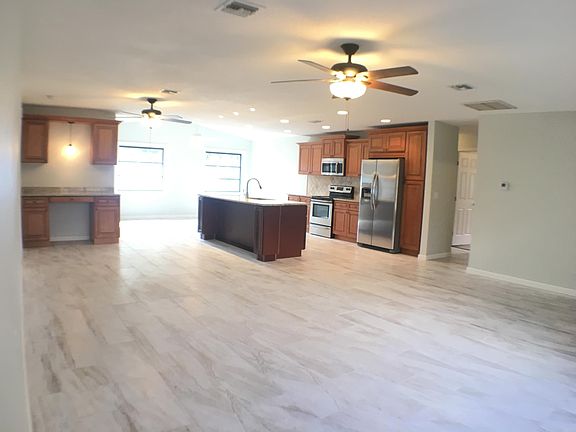 2nd image of 23119 Wilkinson Ave