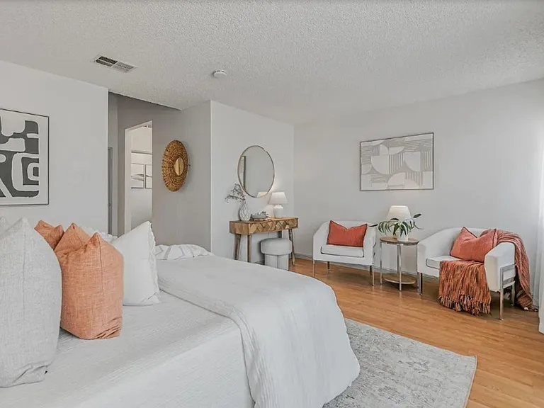 4772 Mendocino Ter — Photo 19