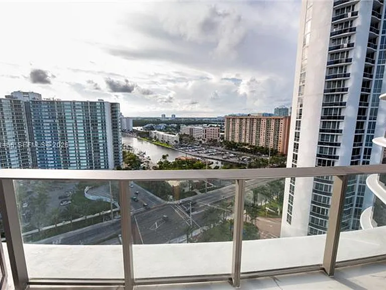15701 Collins Ave #1403 — Photo 28