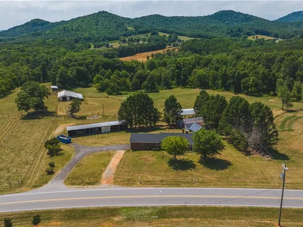 5373 State Highway 16 N, Taylorsville, NC 28681