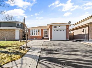 704 Coulson Ave, Milton, ON L9T4J4