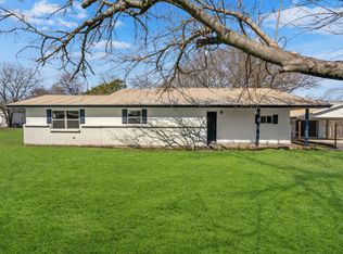 431 Valley View Dr, Azle, TX 76020