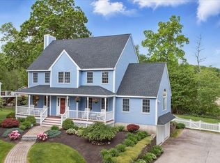 8 Valley Rd, Danvers, MA 01923
