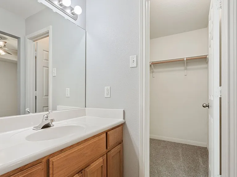 10316 Hyacinth Ln #B — Photo 14