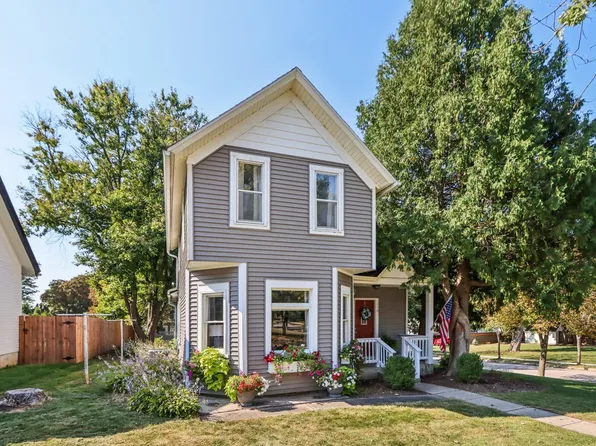 110 High St, Cambridge, WI 53523