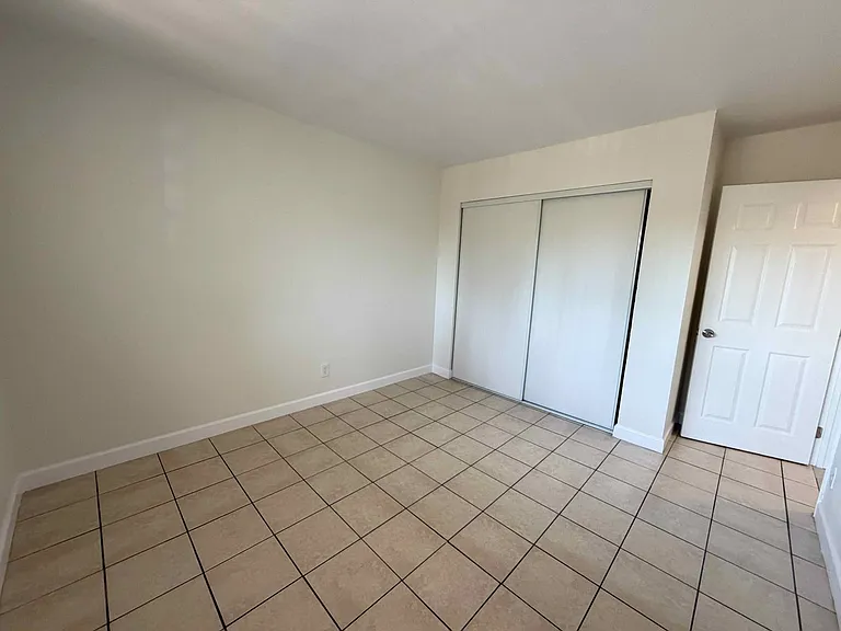 5791 Kingman Ave — Photo 21