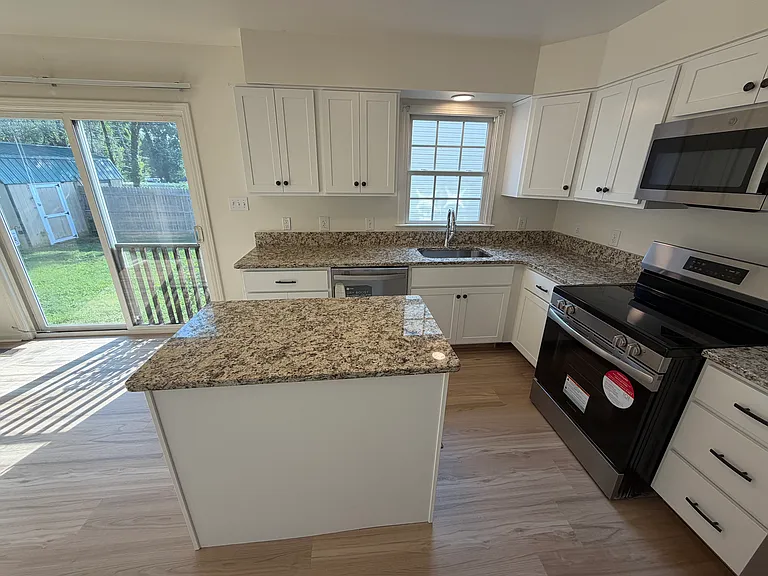 Spacious, beautiful kitchen shines