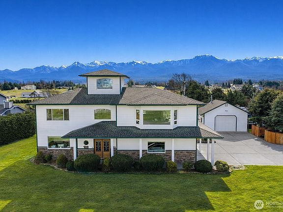 2nd image of 411 Greywolf Road