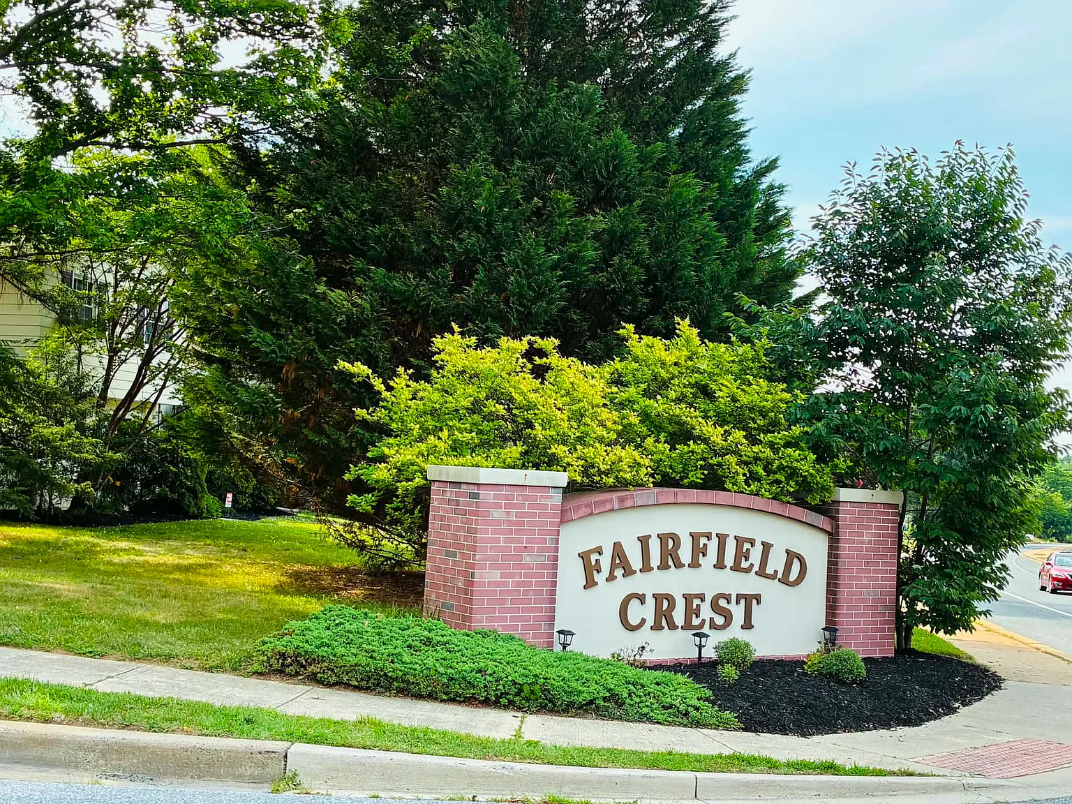 3 bed, 1850 sqft, $2,400 — Photo 3