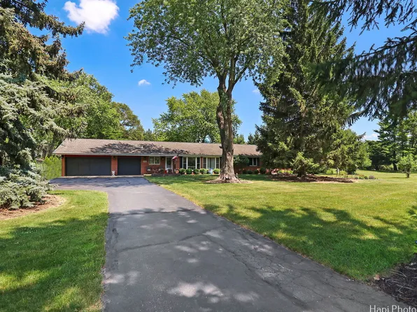 27246 W Nippersink Rd, Ingleside, IL 60041
