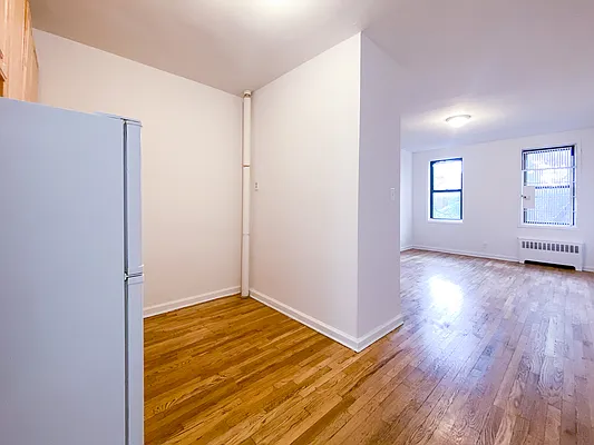 Rented by Compass | media 10