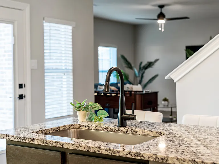 7640 Noble Oaks Dr — Photo 56