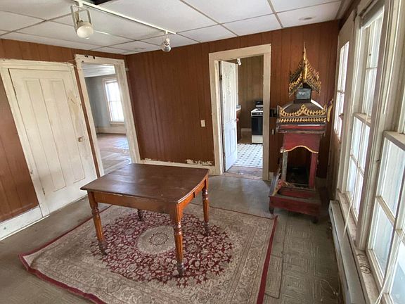 3rd image of 111 E Saint Marys St