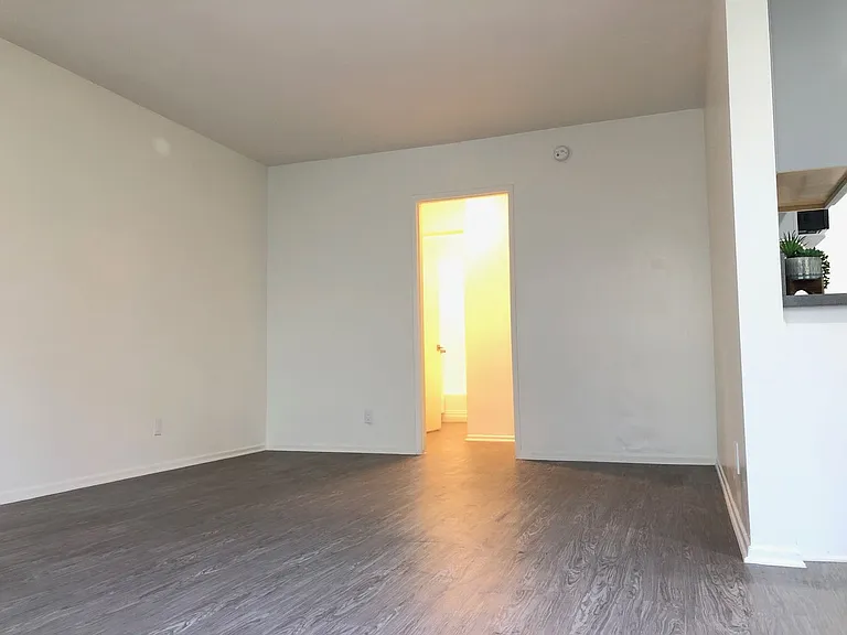 Bleu Apartments — Photo 18