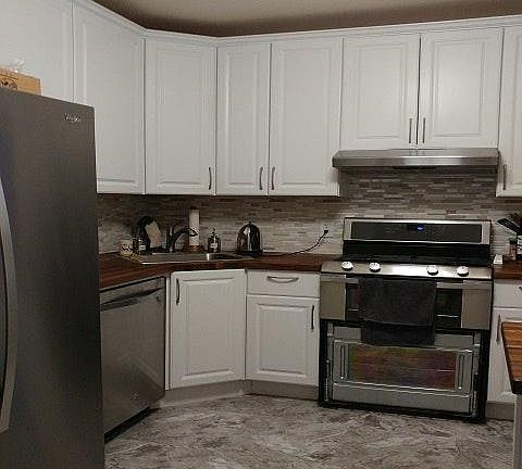 4th image of 844 Marshall Ave #2