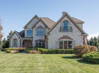 1722 Fairview Ct, Saline, MI 48176
