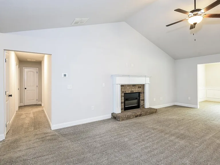 84 Heartland Cir — Photo 4