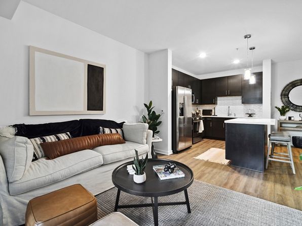Arrive Glenview | 2550 Waterview Dr, Northbrook, IL