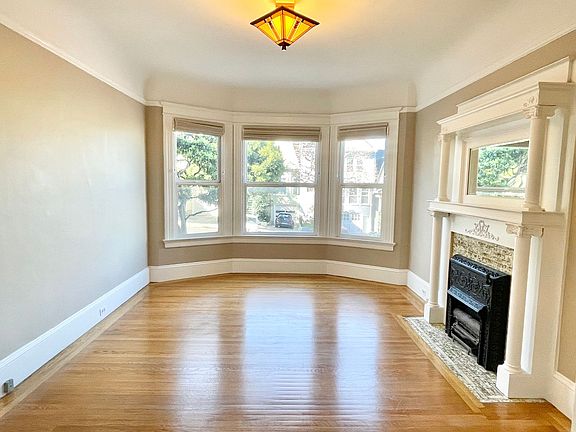 4th image of 325 Missouri St