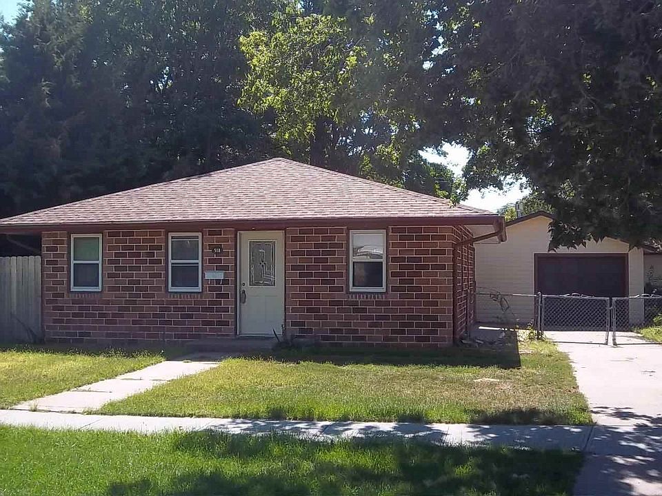 1st image of 518 W 10th St