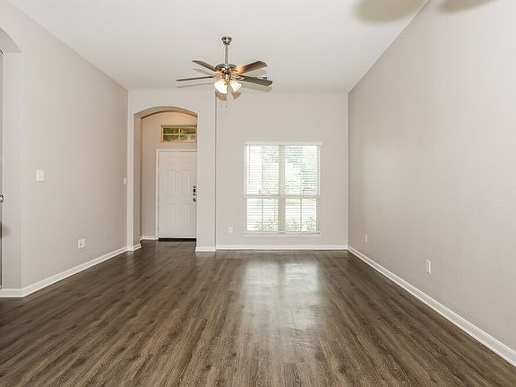 4th image of 131 Brocks Ln