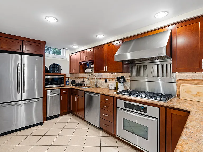 502 S 11th St #38 — Photo 9