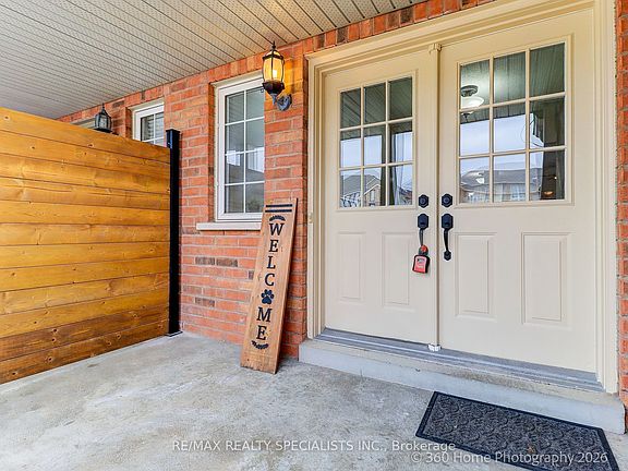 3rd image of 233 Sherwood Rd