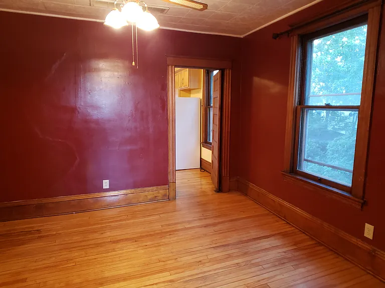 2713 Delaware St SE — Photo 6