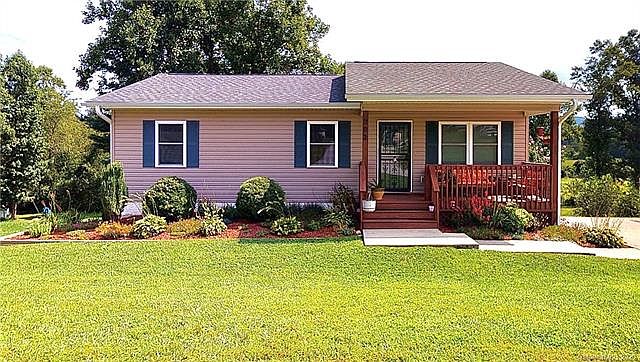 1st image of 802 Ida Rogers Dr