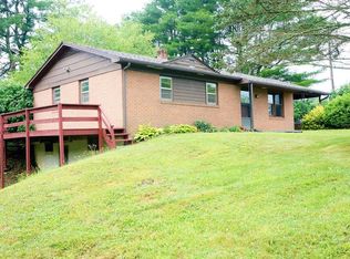 45 Wildspring Dr, Fries, VA 24330
