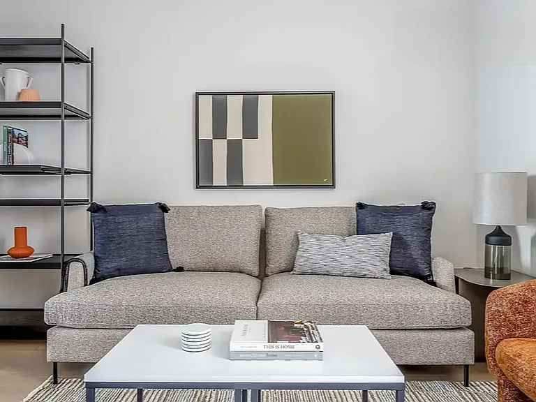 150 N 9th St #3R — Photo 8
