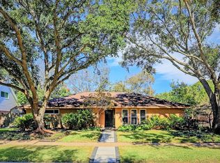 5822 Valkeith Dr, Houston, TX 77096