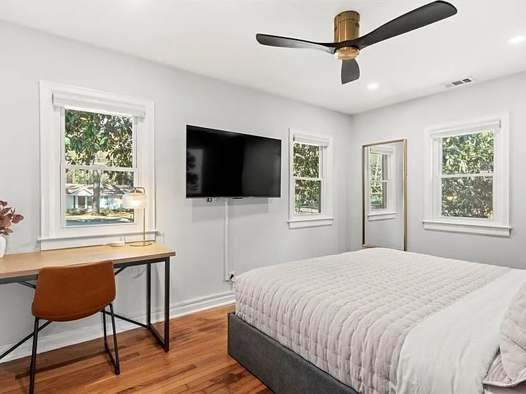 1333 Victor Rd NE — Photo 25