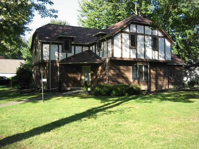 1st image of 36324 Oakview Ln