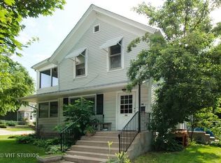 437 S State St, Elgin, IL 60123