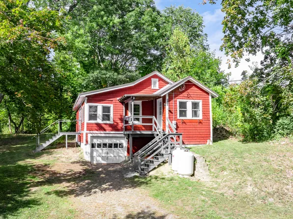 342 Main Road S, Hampden, ME 04444