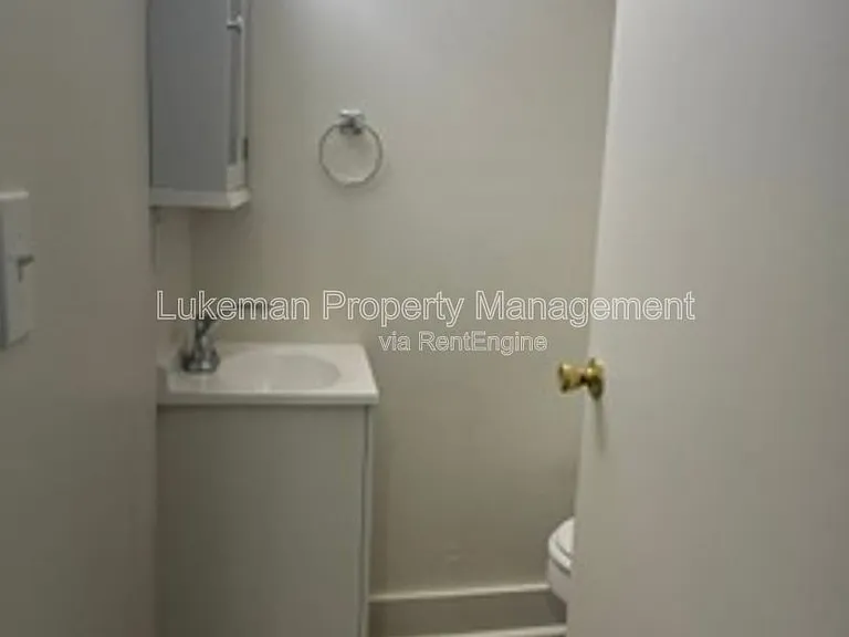 412 E Prairie St #3 — Photo 9