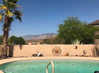 10038 N Roxbury Dr, Tucson, AZ 85737