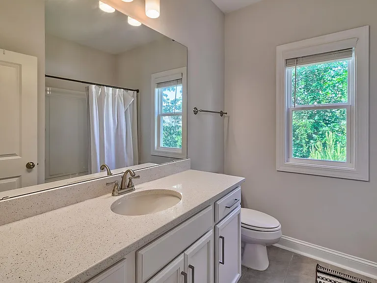 558 Mahonia Rd — Photo 27