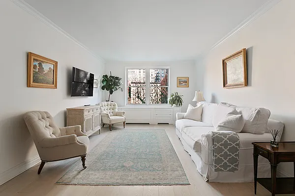 Sold by Compass | media 2