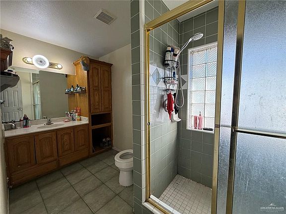 4th image of 3651 NW 6th St