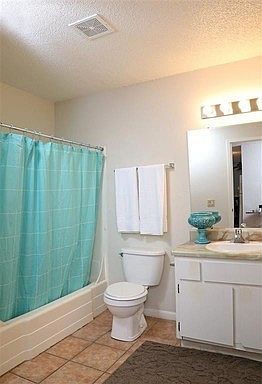 5th image of 1311 N Cleveland Ave #2078